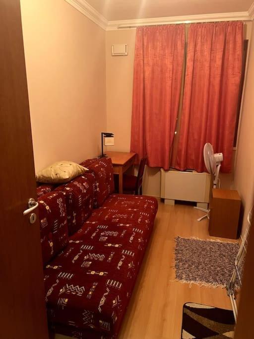 Laura Apartman Hajdúszoboszló Buitenkant foto