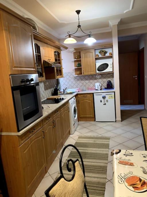 Laura Apartman Hajdúszoboszló Buitenkant foto